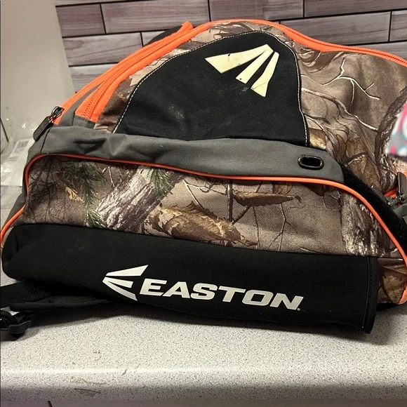 Easton Double Bat Bag/EquipmentCamouflage Black Backpack Orange Accents - Picture 4 of 12